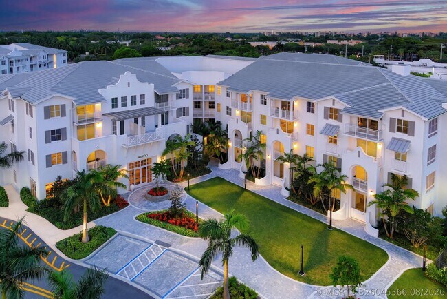 Building Photo - 8053 W Oakland Park Blvd