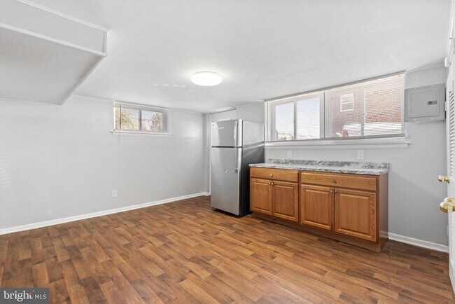 Foto del edificio - 4068 Balwynne Park Rd