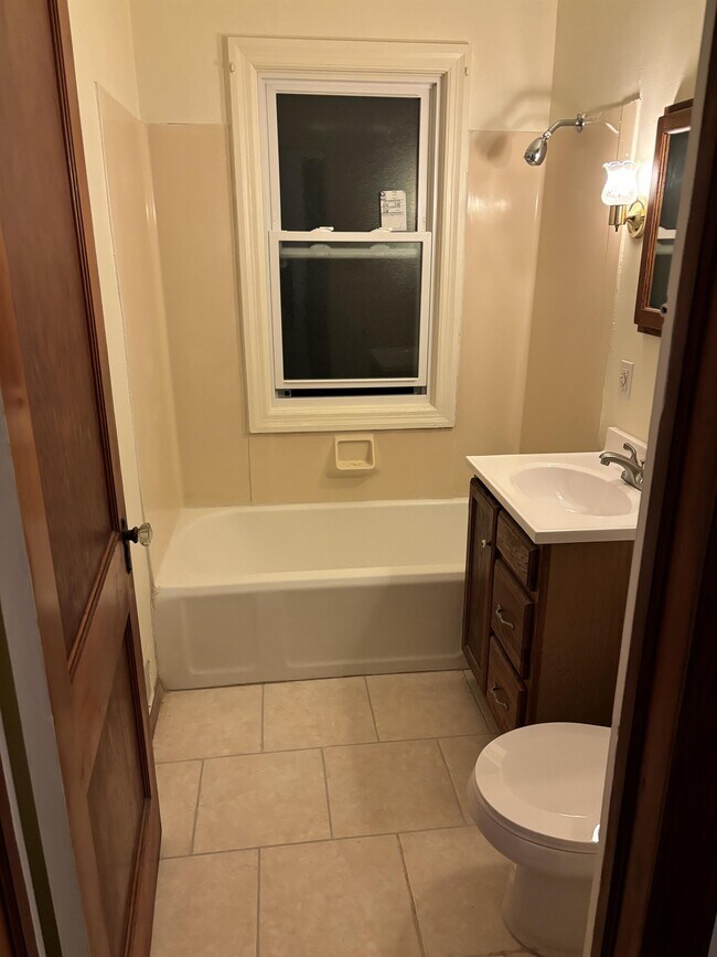 1330 Reed St, Green Bay, WI 54303 House Rental in Green Bay, WI