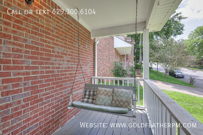 Photo - 5888 Woodlands Ave- House