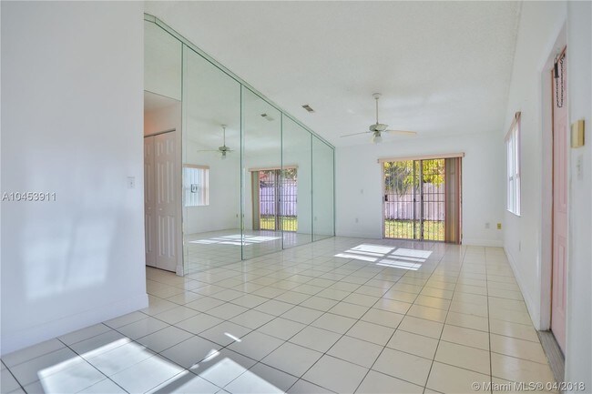 Foto del edificio - 12001 SW 209th St