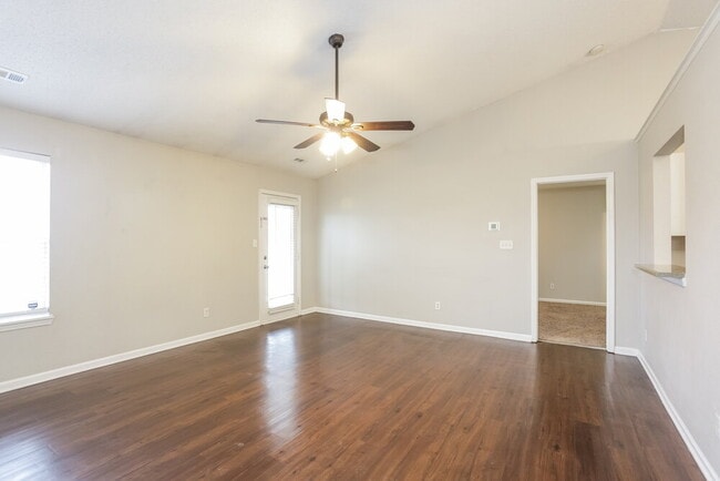 Building Photo - 1495 Egret Ln