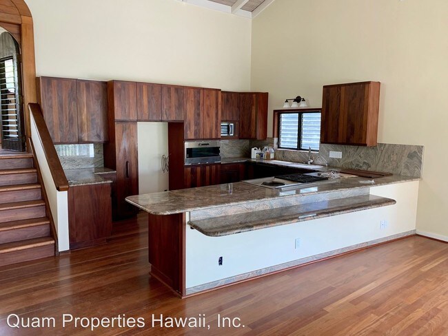 Building Photo - 5045 Lower Honoapiilani Rd
