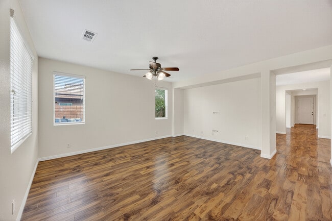 Building Photo - 10324 Bush Mountain Ave