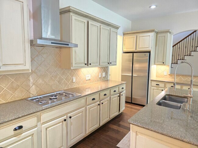 Building Photo - 2236 Fernspring Dr