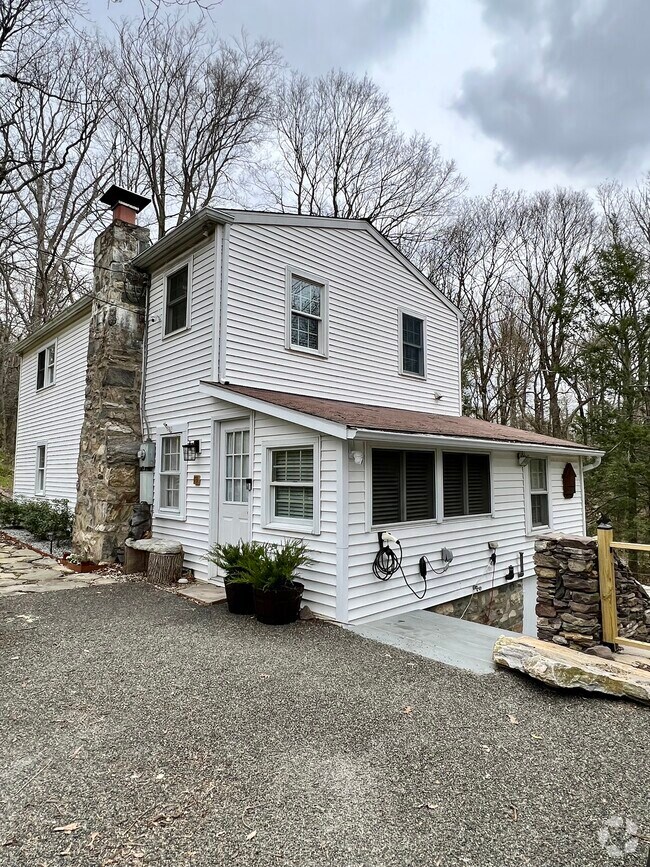 Lake Kitchawan Grove Apartments for Rent South Salem, NY 1 Rentals