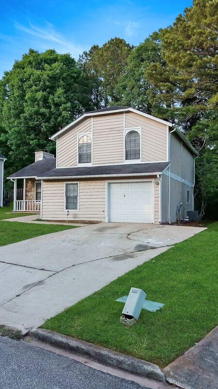 Foto principal - 1057 Mainstreet Lake Dr