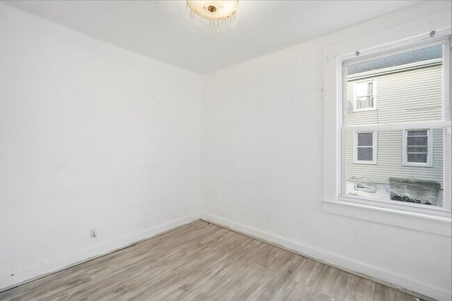 Building Photo - 53 Fremont St