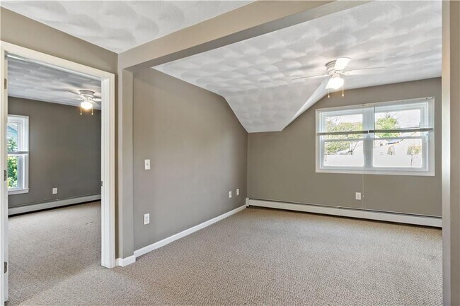 Foto del edificio - 4 Oak St