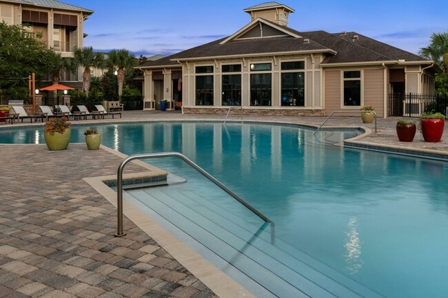 Building Photo - Sorrel