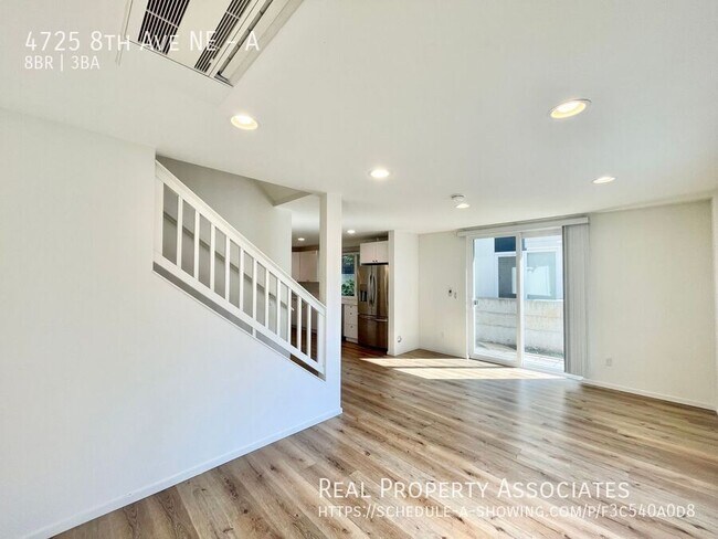Foto del edificio - 4725 8th Ave NE