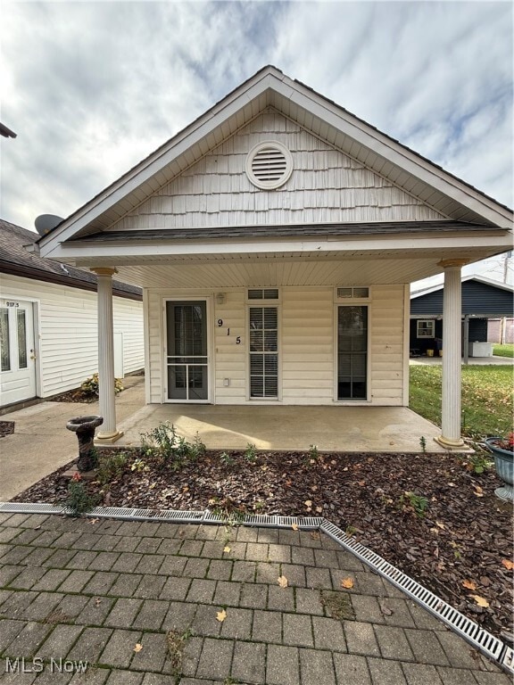 Building Photo - 915 Main St