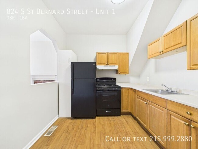 Foto del edificio - 824 S St Bernard St