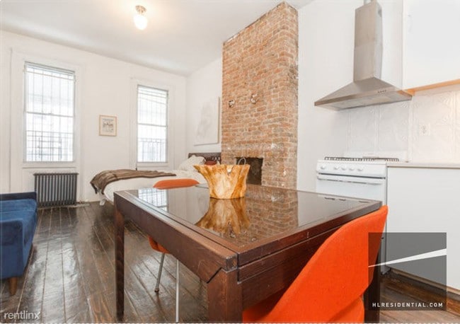 Building Photo - 20 Fayette St