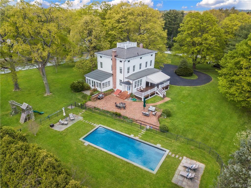 Primary Photo - 77 Pleasant Ridge Rd