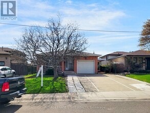 Building Photo - 216 Ravenbury Dr