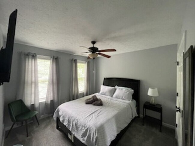 Foto del edificio - 4 Bed 3.5 Bath Home for rent in Hampton!