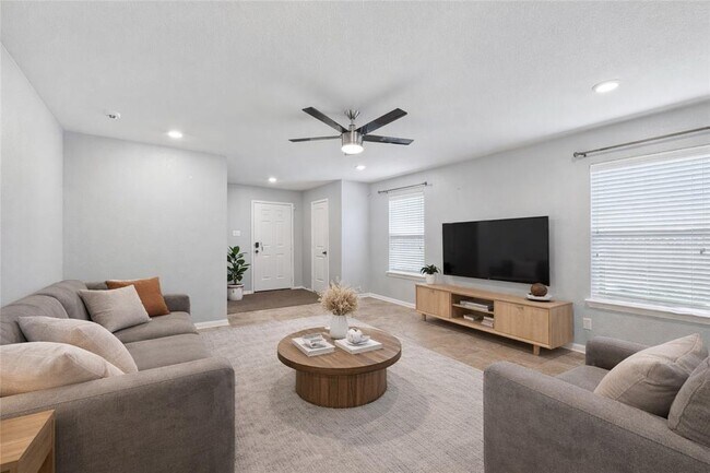 Foto del edificio - 19116 James Carter Jr St