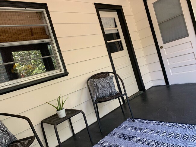 Porch, front door - 319 N Jefferson Ave