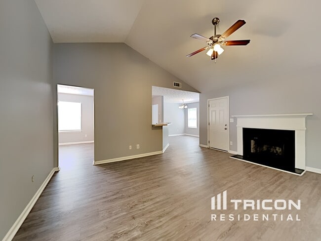 Building Photo - 737 Baskins Cir