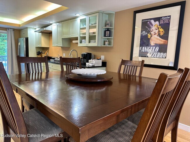 Building Photo - 81 Scribner Hollow Rd