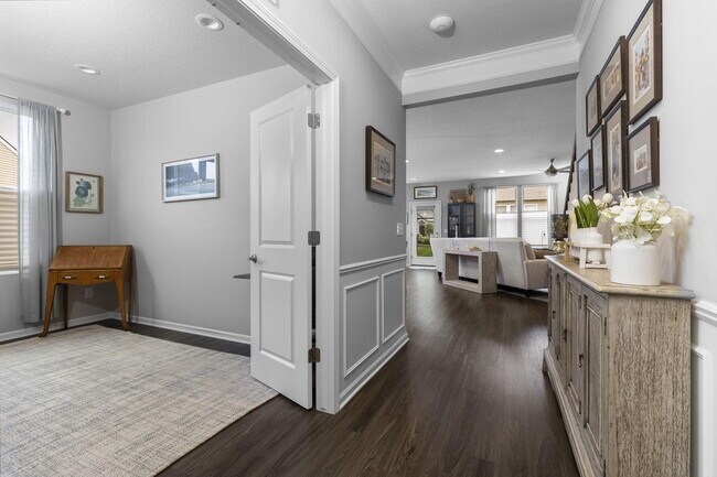 Foto del edificio - 402 Henstride Ct