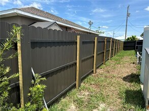 Building Photo - 2836 NW 5th St