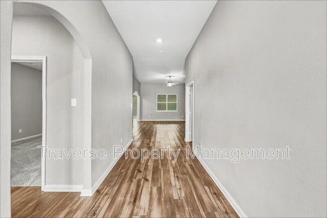 Foto del edificio - 309 Bearman Dr