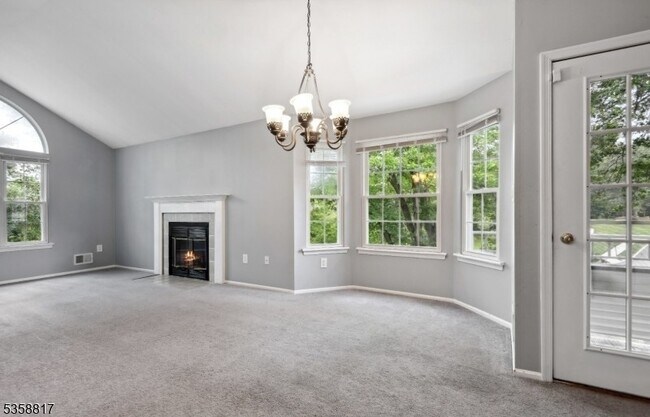 Building Photo - 1110 Pinhorn Dr