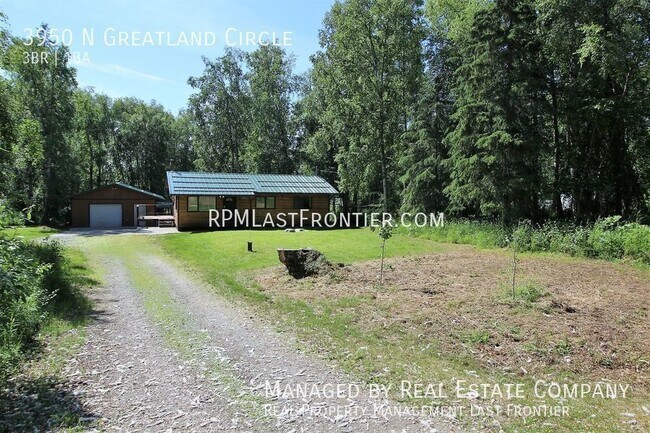 Building Photo - Secluded 3 Bedroom Ranch Home w/ Plenty of...
