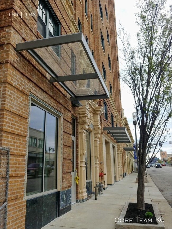Building Photo - One bedroom in Midtown
