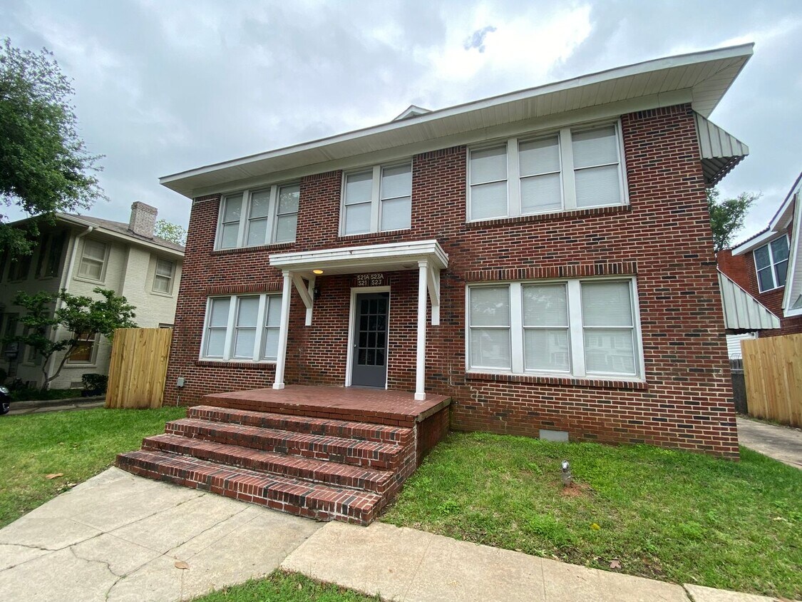 Primary Photo - Newly Remodeled South Highlands Apartment