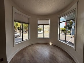 Building Photo - 563 Steiner St