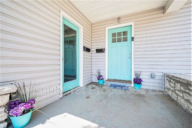 Building Photo - 1116 E 45th St