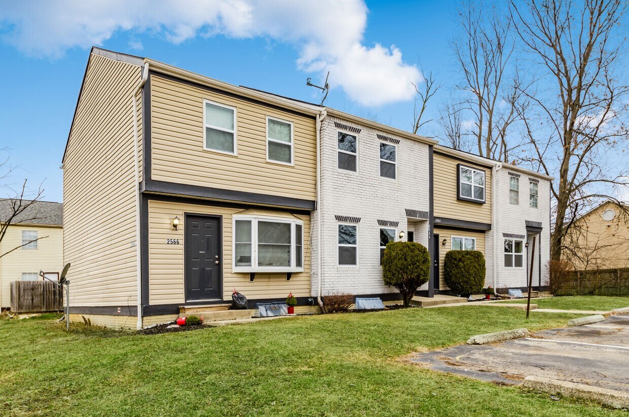 Primary Photo - 2566 Sandbury Blvd - 2564 | $1,050 | 2 bed...