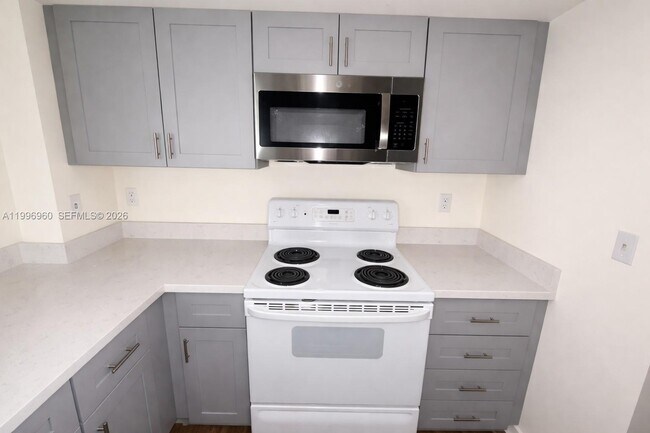 Foto del edificio - 9066 W Atlantic Blvd