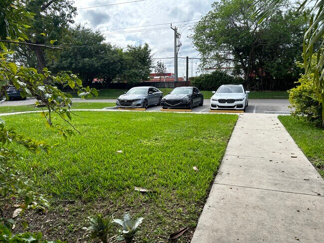 Foto del edificio - 6619 SW 116th Pl