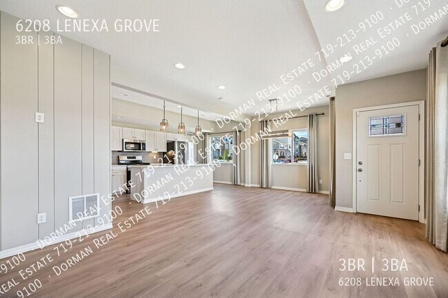Building Photo - 6208 Lenexa Grv