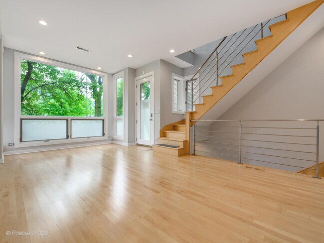 Foto del edificio - 1834 W Rice St