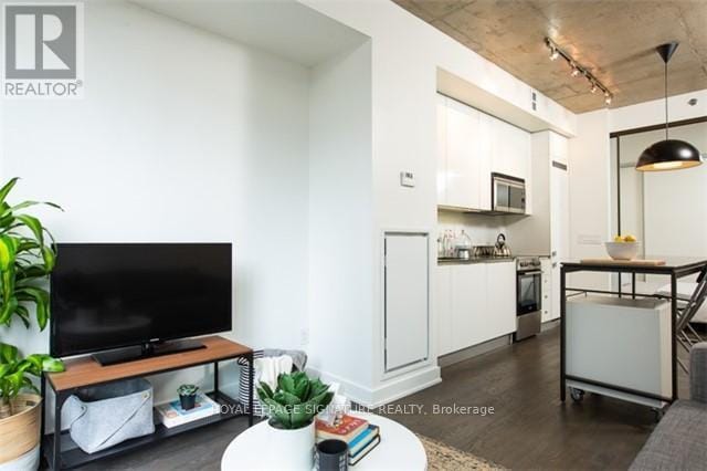 Photo du bâtiment - 8 Dovercourt Rd