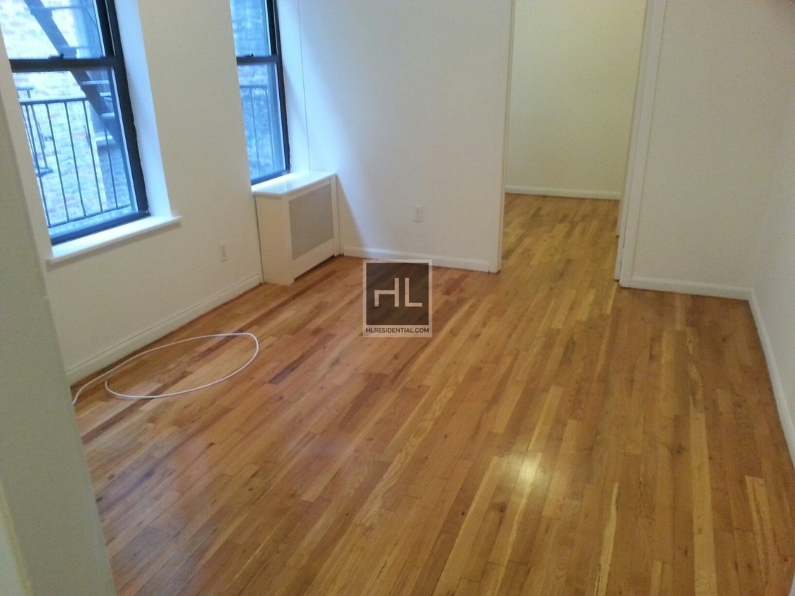 Primary Photo - 3225 Johnson Ave