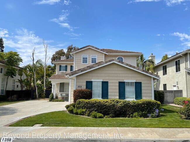 Building Photo - 5 br, 3 bath House - 1058 Seahorse Ct.