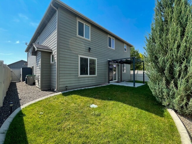 Building Photo - 11473 Baserri Dr