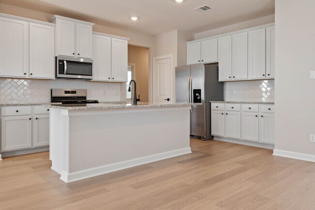 Building Photo - 1035 Rosewood Trl