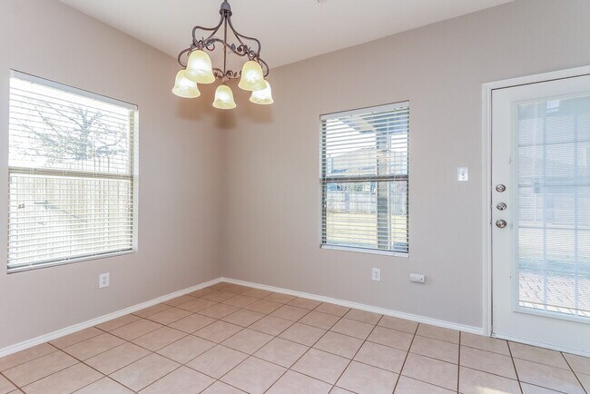 Building Photo - 768 Chalk Knoll Rd