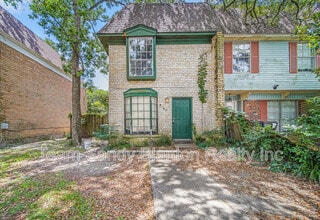 Building Photo - 2107 Langley Ave