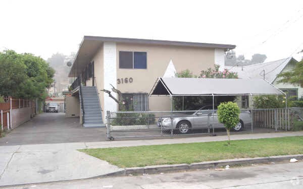 Foto del edificio - 3160 Cazador St