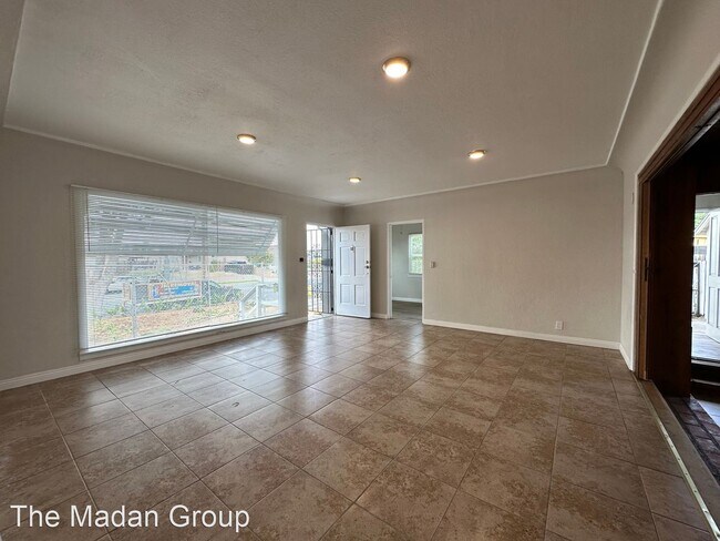 Building Photo - 2 br, 2 bath House - 9030 Flower St