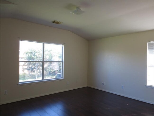 Building Photo - 5230 Meadow Canyon Dr