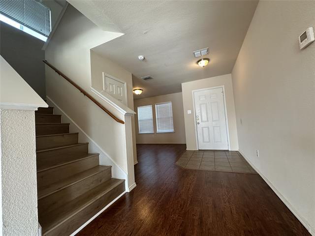 Foto del edificio - 2900 Windhaven Dr